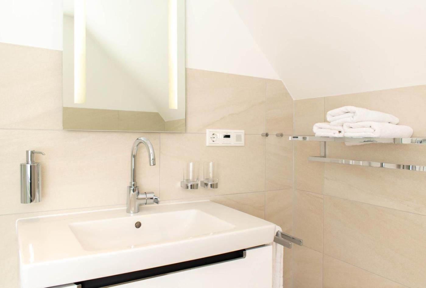 Ferienwohnung Dreimaster Lübeck Buitenkant foto